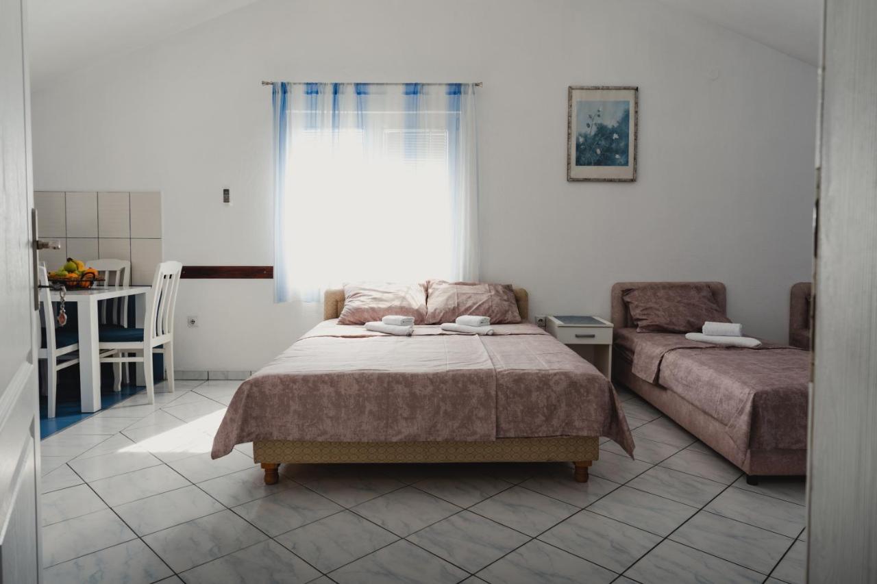 Apartments Djukic Tivat Bagian luar foto