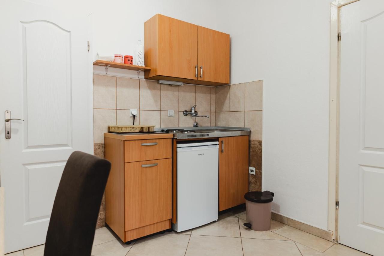 Apartments Djukic Tivat Bagian luar foto