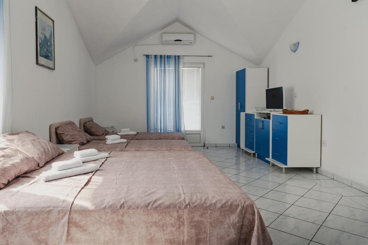 Apartments Djukic Tivat Bagian luar foto