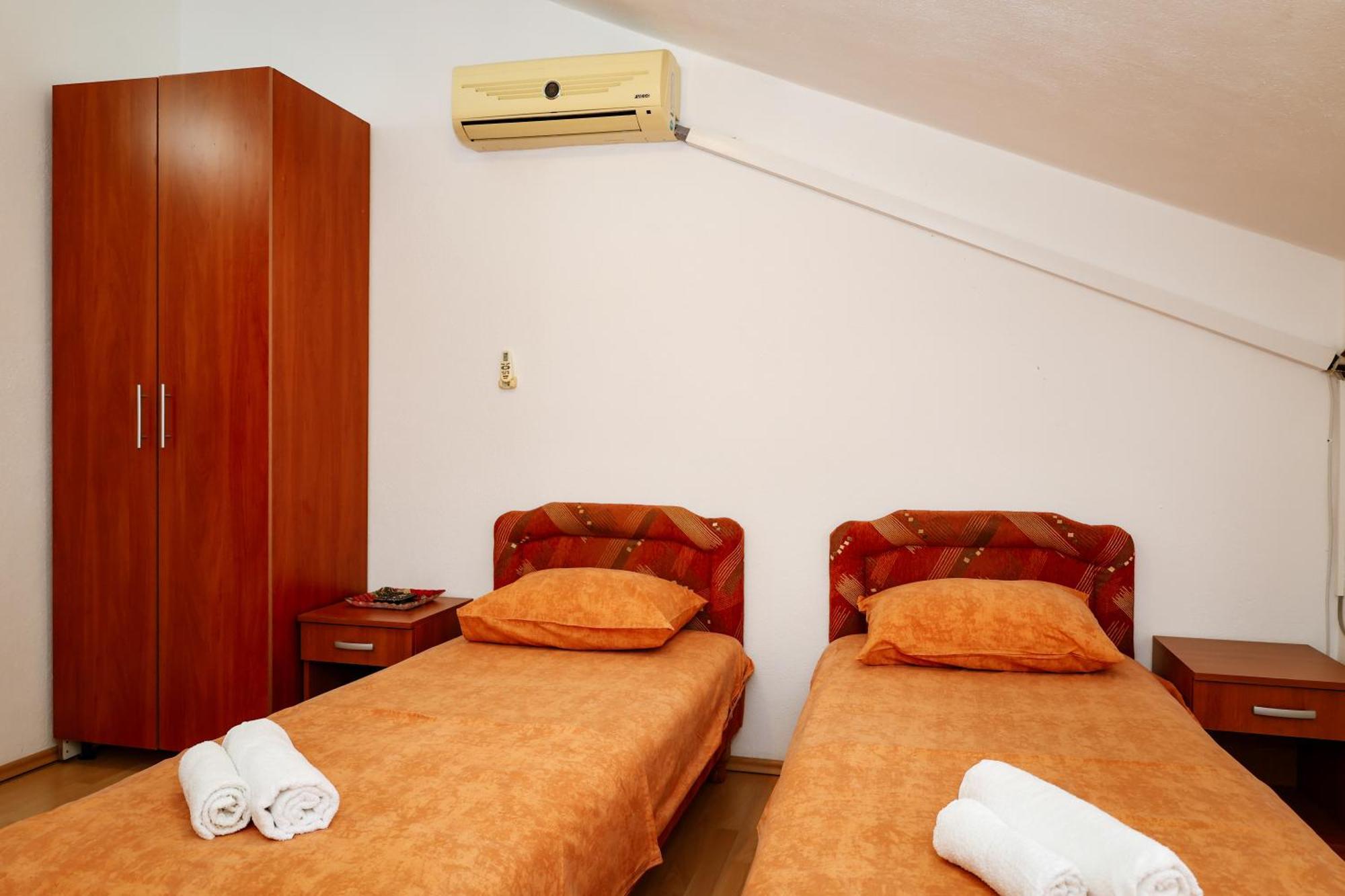 Apartments Djukic Tivat Bagian luar foto
