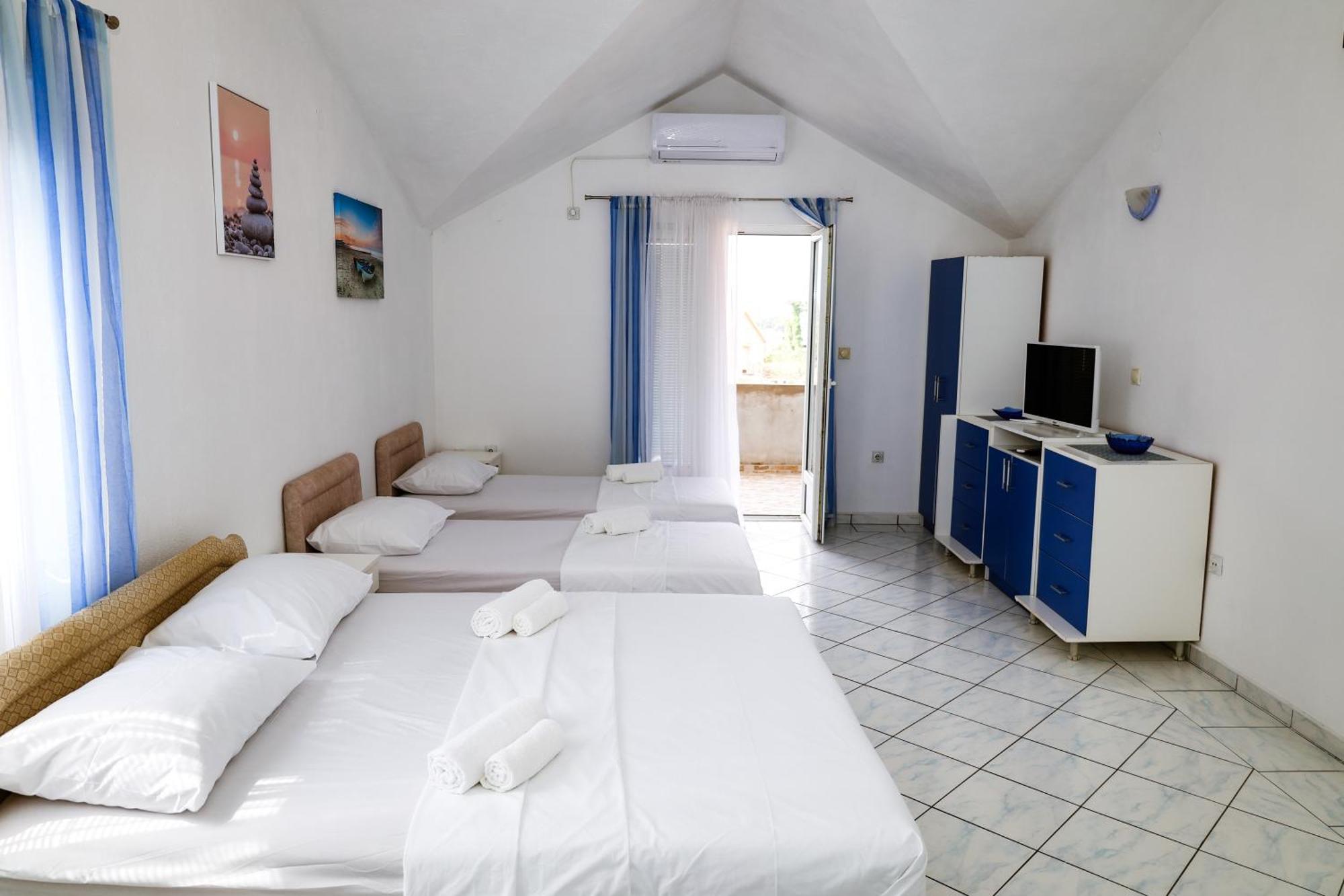 Apartments Djukic Tivat Bagian luar foto